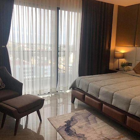 One Euphoria Prime Suite Hotel Анхелес Екстериор снимка